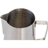 Milch-/Wasserkanne mit Skala 2,125 L (1)